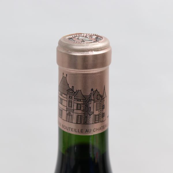 CHATEAU HAUT BRION(シャトーオーブリオン)2004 13% 750ml CHATEAU HAUT BRION(シャトーオーブリオン)2004 13% 750ml