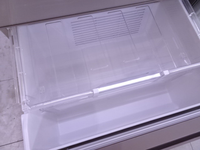 美品 日立 HITACHI ガラストップ 2019年 6ドア冷蔵庫 555L R 美品 日立 HITACHI ガラストップ 2019年 6ドア冷蔵庫 555L R