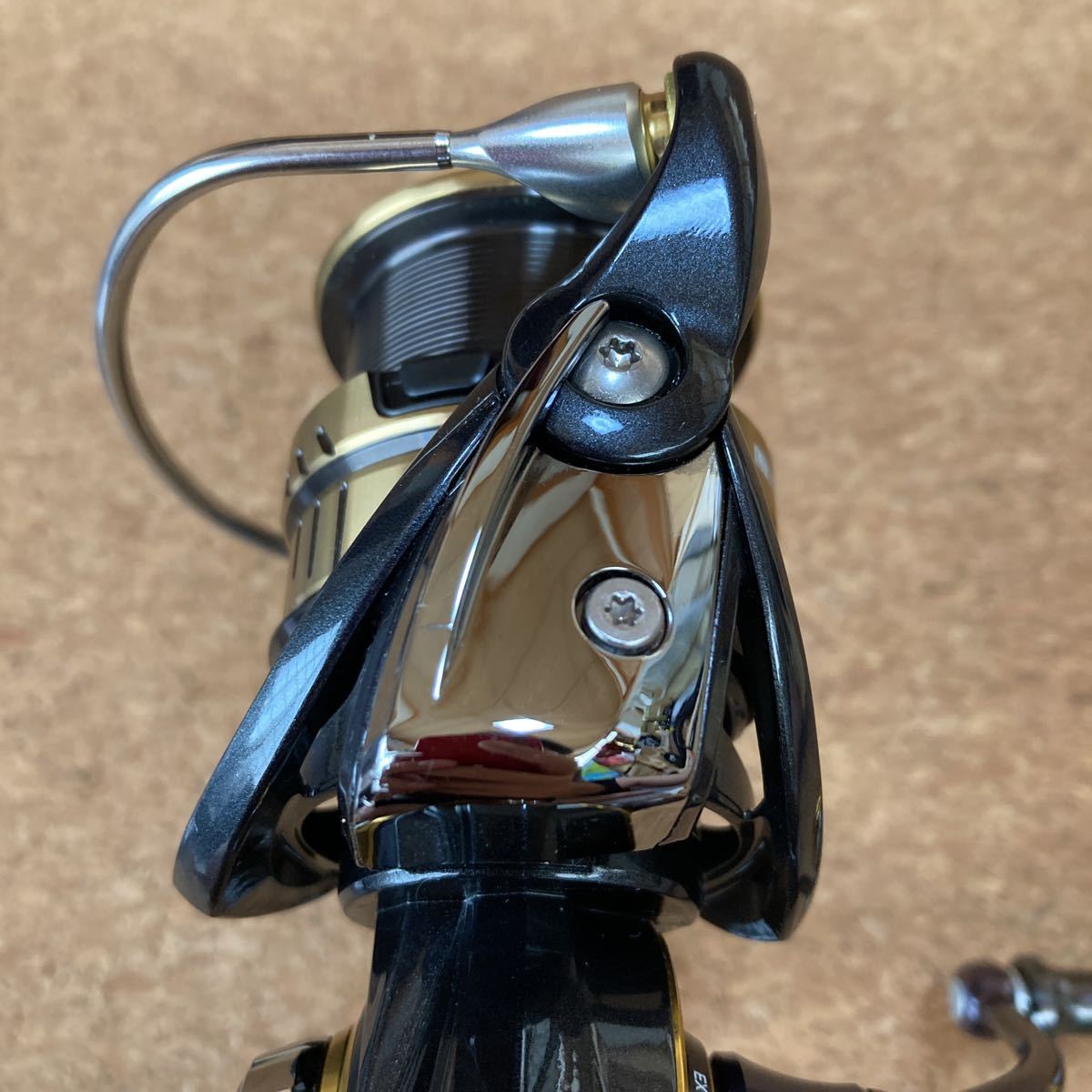 ダイワ 21 カルディア LT 3000-CXH カスタム品 スピニングリール ダイワ 21 カルディア LT 3000-CXH カスタム品 スピニングリール