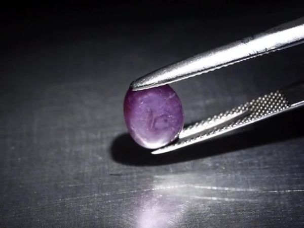 大粒4.91ct！ 天然石 スター サファイア ルース 非加熱 マダガスカル産　魅力的なオーバル・カボションカット！_画像5