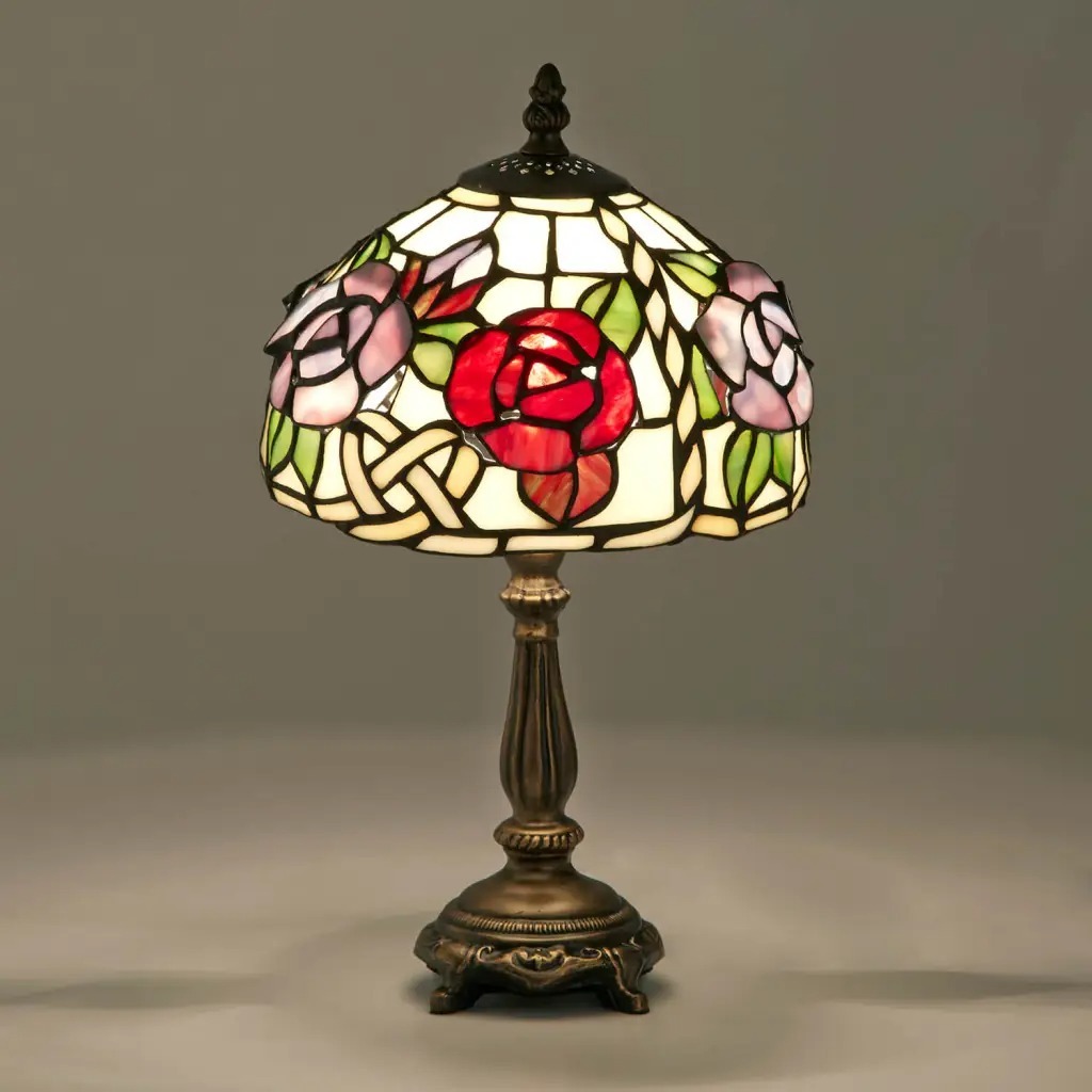 モダンアンティーク調　レッドローズ　ピンクローズ薔薇のステンドグラスランプ　薔薇のステンドグラスナイトランプ　テーブルランプ