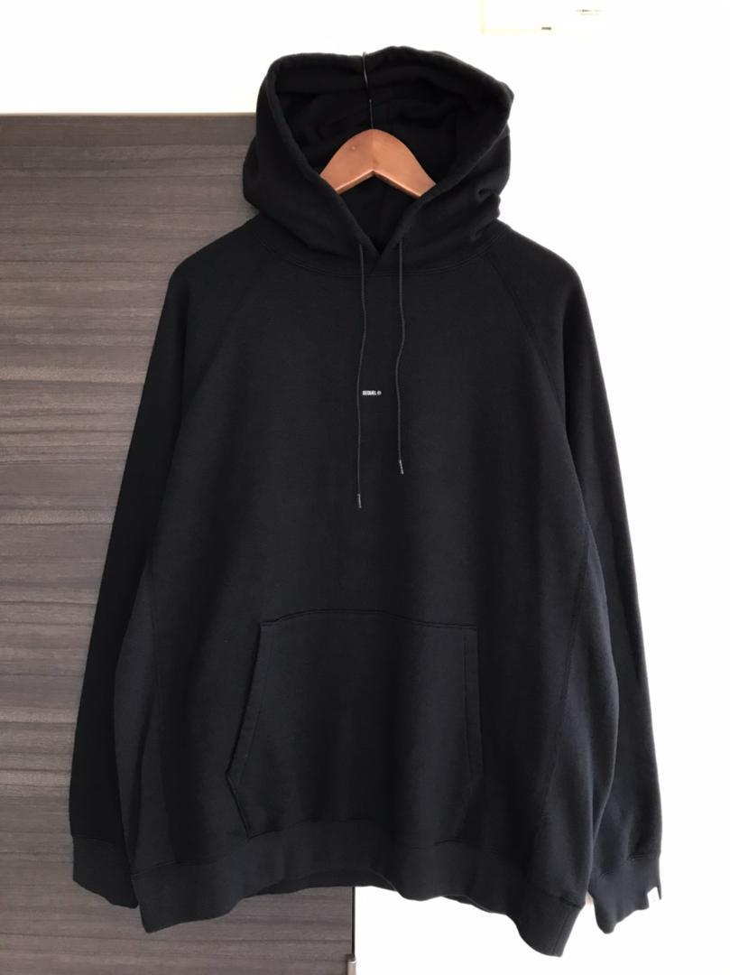 31%割引L高評価なギフト ☆送料込み!!!☆ 新品 定価33000円 定番の中古商品 パーカー Lサイズ sequel パーカー