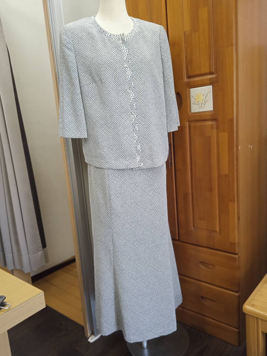 在庫処分】 着物の絞りのような模様のブラウススーツ Lサイズ 京都