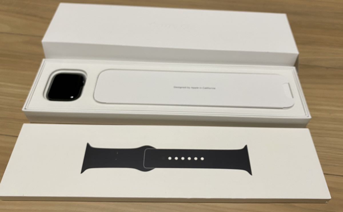美品】Apple Watch Series 6(GPSモデル)- 40mmスペースグレイ