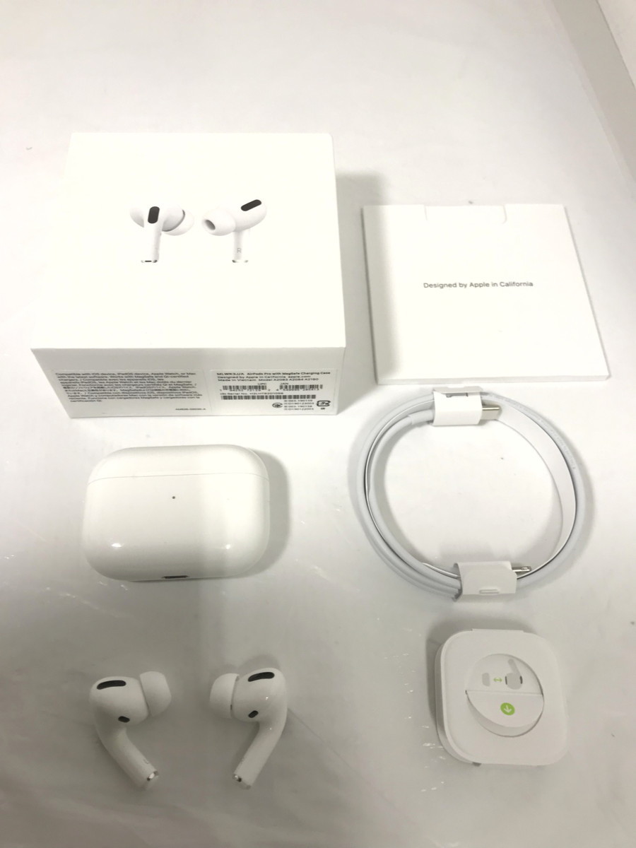美品】 Apple AirPods Pro with MagSafe Charging Case MLWK3J/A 【93
