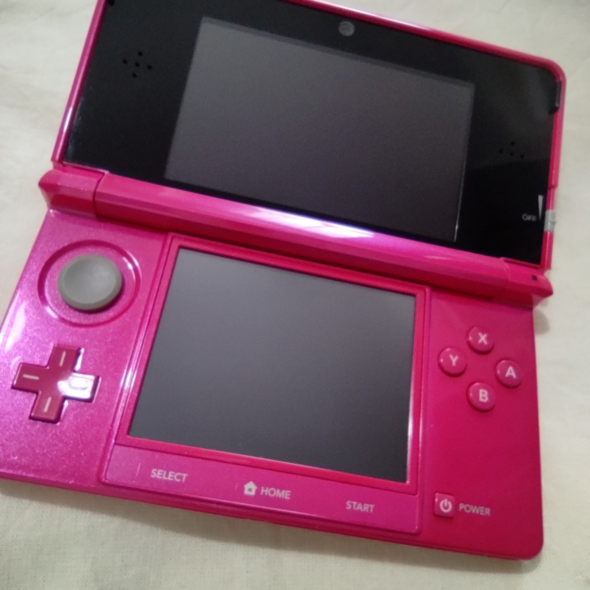 ニンテンドー 3DS グロスピンク 動作確認済 純正充電器付 Nintendo