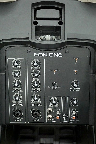 JBL ポータブルPAシステム コラムスピーカー▲EON ONE 4