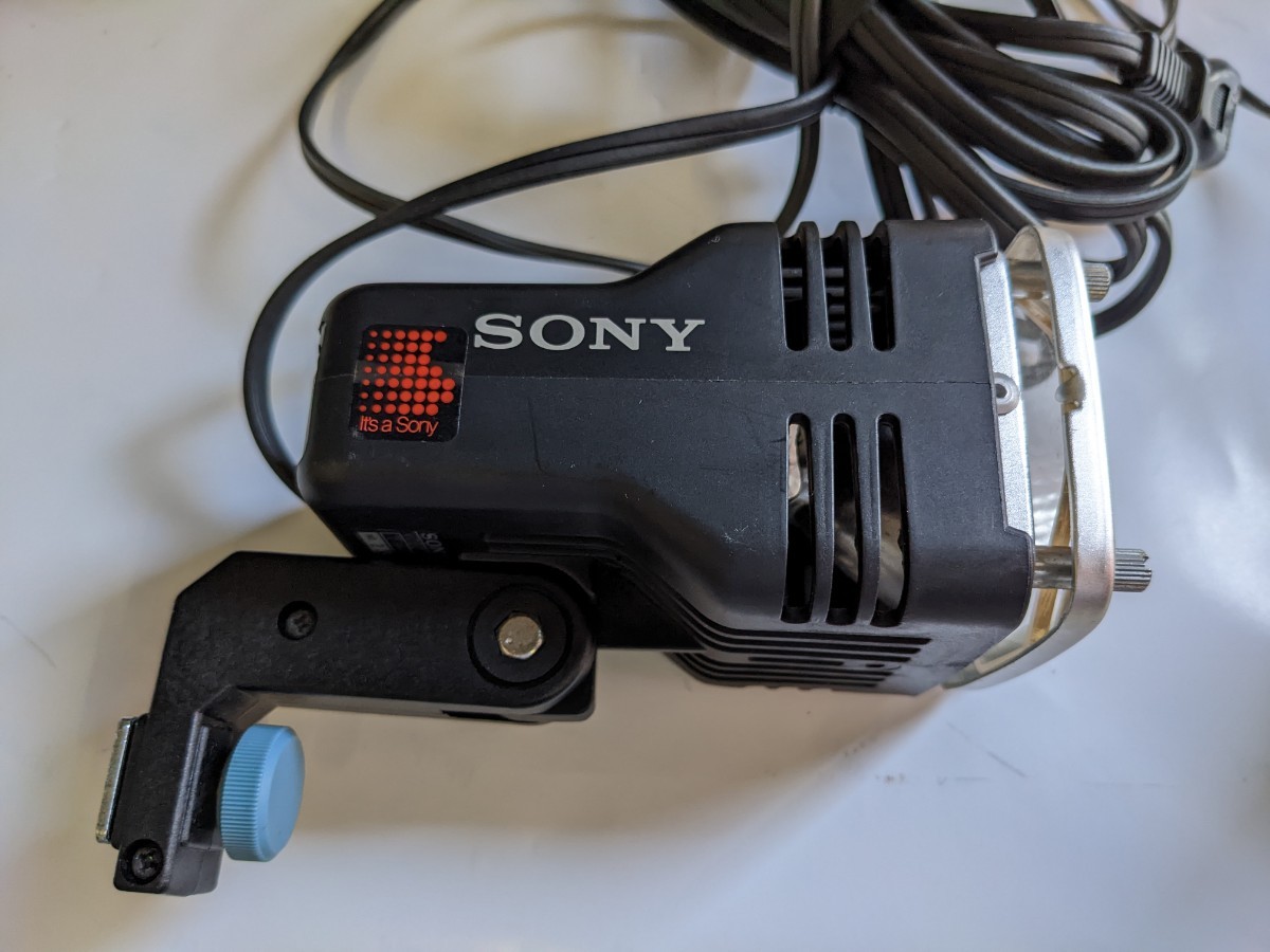 SONY ビデオカメラ ハンディカム CCD-V30 ジャンク品