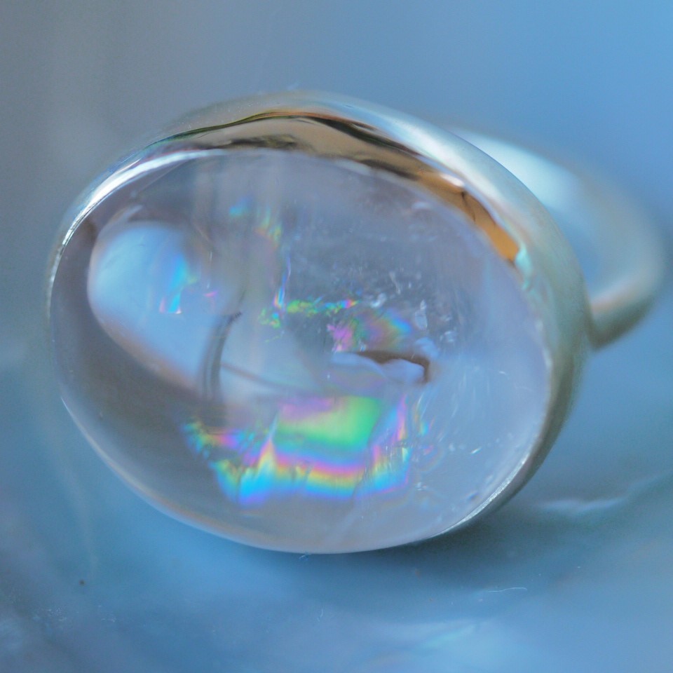 虹の宿るチベット水晶　SV　リング　鑑賞　天然無処理水晶のサムネイル