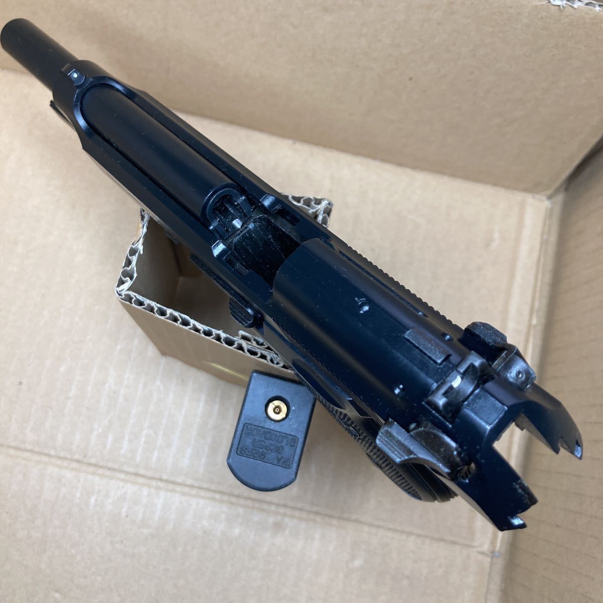 WA ベレッタM92FS ガスブローバック+マガジン+取説+元箱 WA ベレッタM92FS ガスブローバック+マガジン+取説+元箱