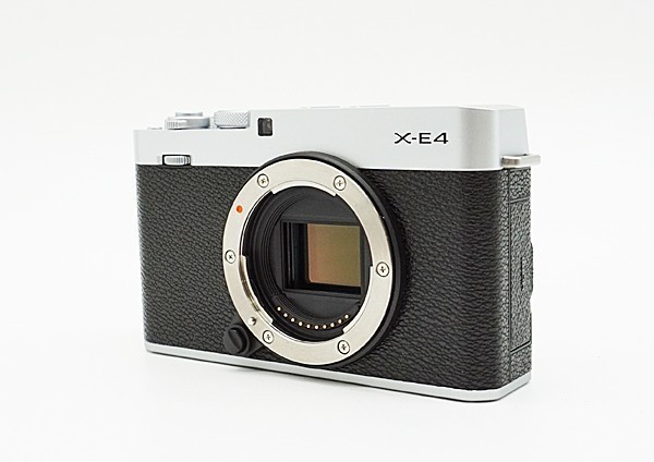 ◇美品【富士フイルム】FUJIFILM X-E4 ボディ ミラーレス一眼カメラ