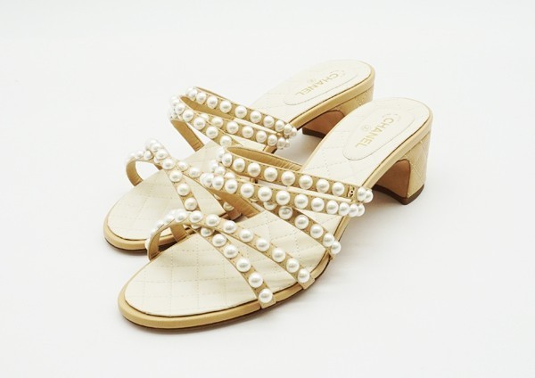 ◇美品【CHANEL シャネル】ココマーク フェイクパール サンダル
