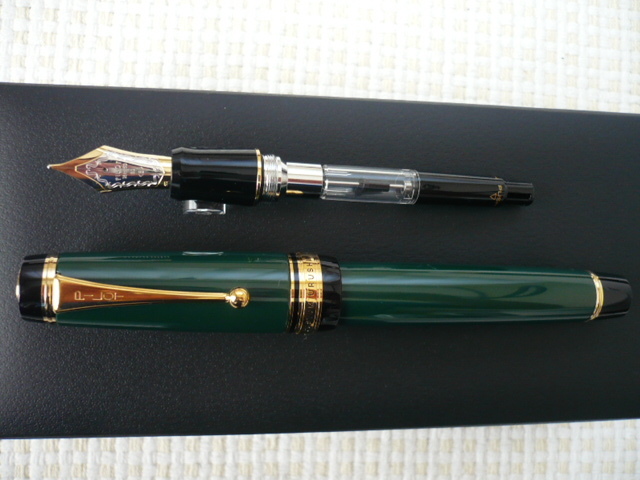 2極タイプ デルタ 万年筆 限定モデル 限定品 記念品 リミテッド