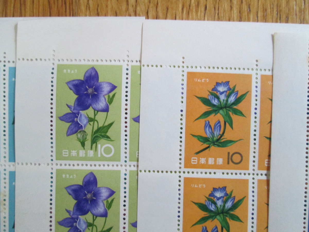 記念切手 シート  1961年 花シリーズ   10円：ヤマユリ朝顔、キキョウなど 20面  6種  6シート  シミなどあり     の画像3