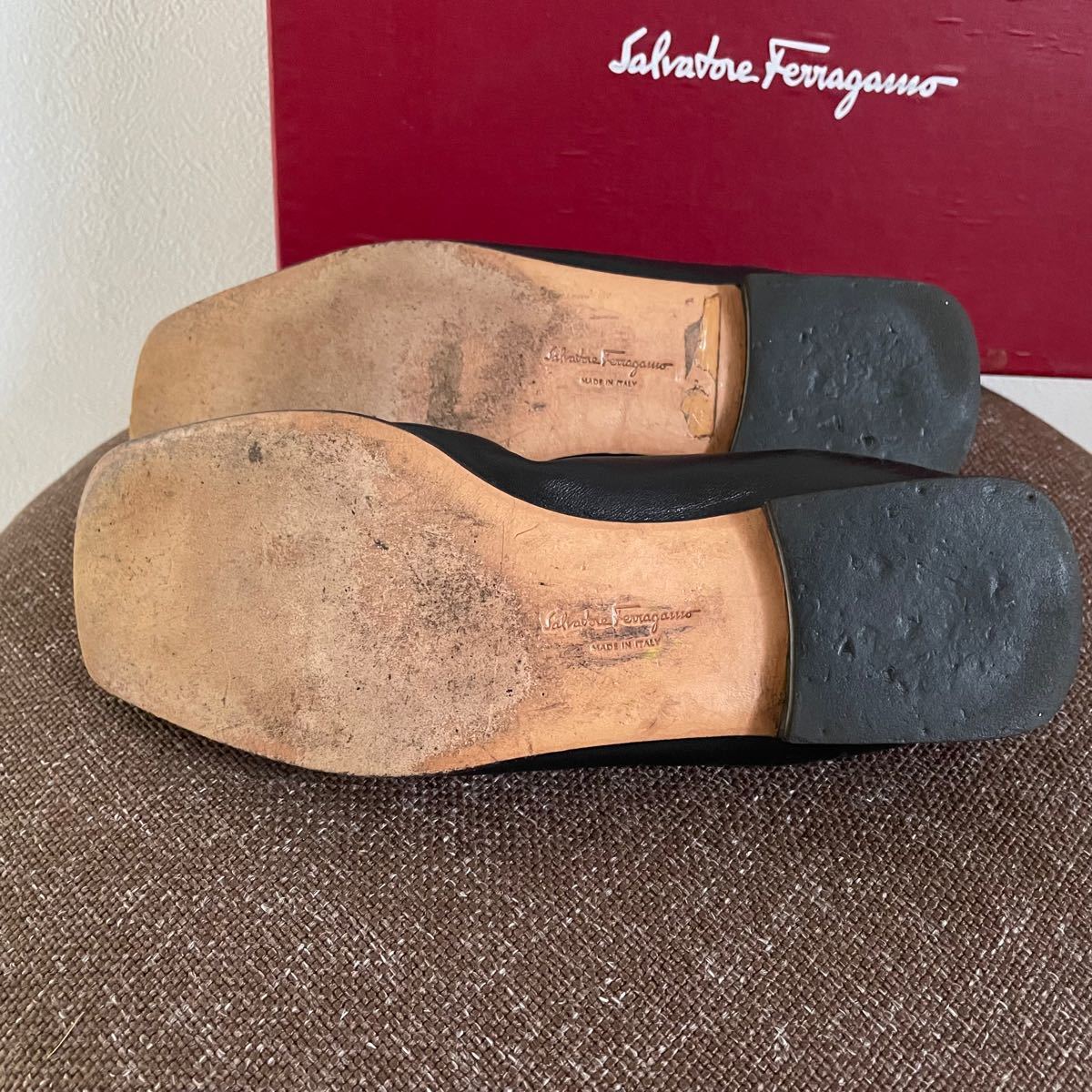 FERRAGAMO サルヴァトーレフェラガモ　ロゴ　スクエア　レザーパンプス 22.5 黒　Salvatore Ferragamo