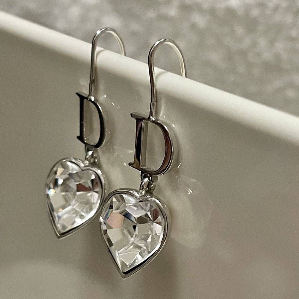 冬バーゲン☆特別送料無料!】 ハート大粒クリスタル ディオール Dior