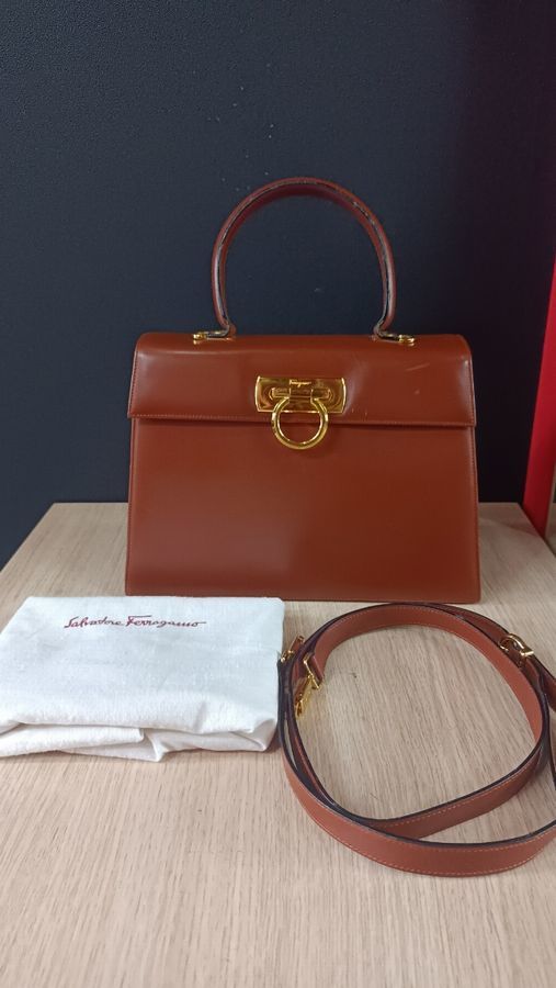 Ferragamo フェラガモ 2WAYバッグ | www.ddechuquisaca.gob.bo