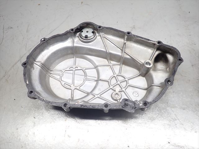 εDB15-171 ホンダ VT250F インテグラ MC08 (S58年式) エンジン クランクカバー クラッチカバー 右 破損無し！_画像7