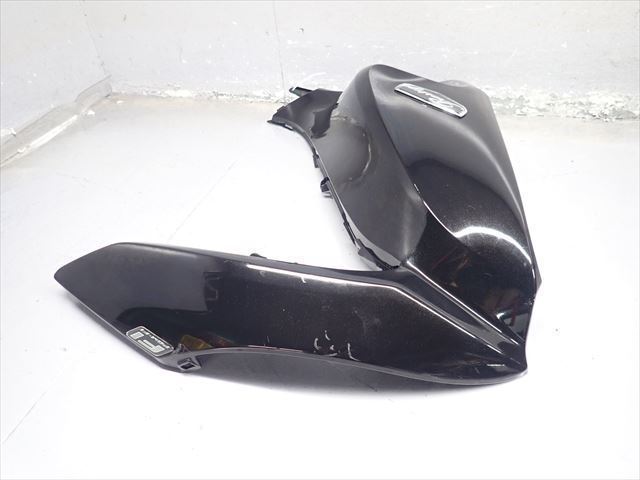 βCT20-2 ホンダ PCX125 NC125D 動画有 純正 フロントカウル　フロントサイドカウル 左 破損部有！_画像3