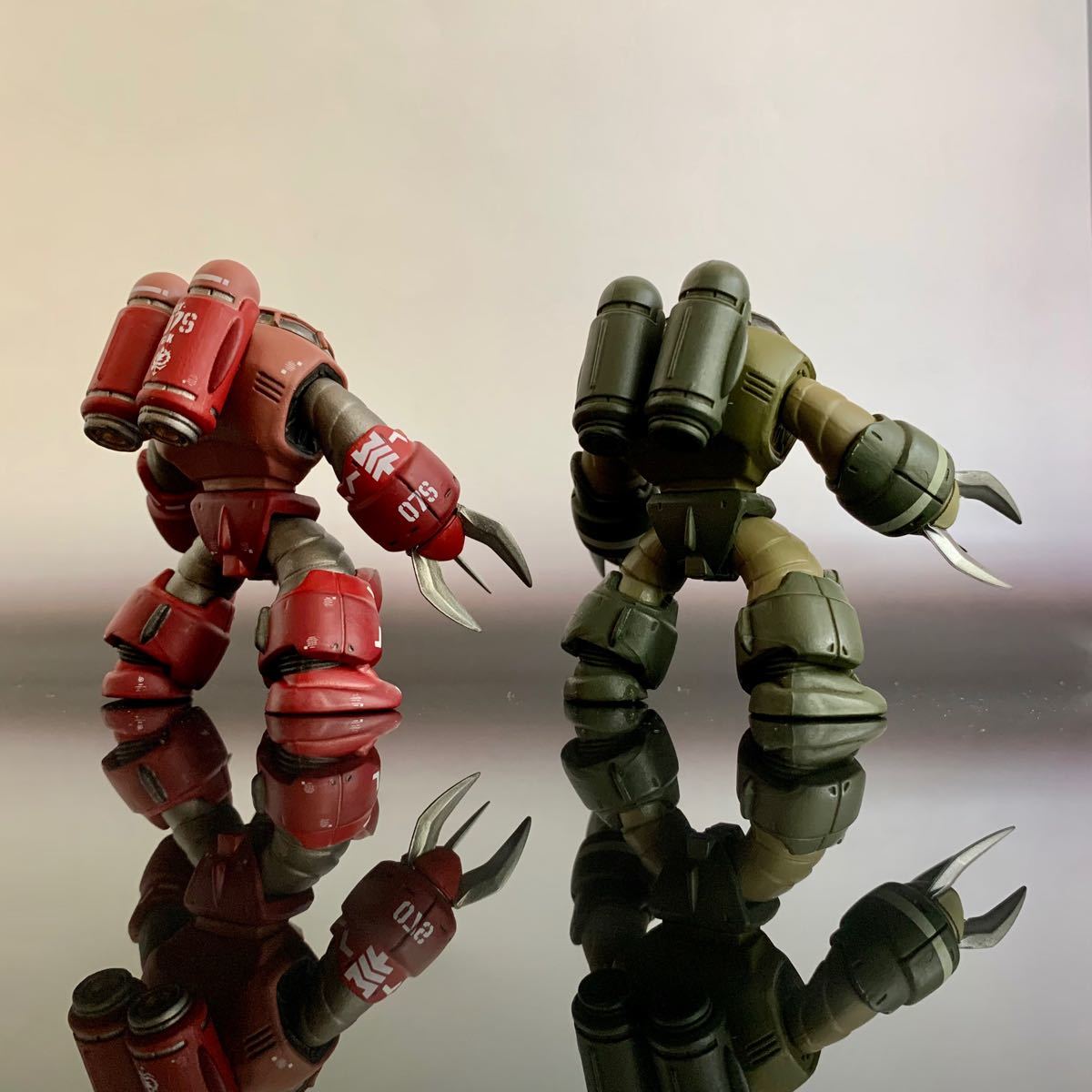ガンダムコンバージ シャア専用 ズゴック 塗装 リペイント 完成 ガンダムコンバージ シャア専用 ズゴック 塗装 リペイント 完成