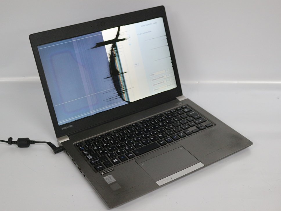 ジャンク品 ノートパソコン 13.3インチ 東芝 dynabook R63/P PR63PBAA637AD81 Core i5 第5世代 4GB HDD無 USB3.0対応 起動確認済 代引き可_画像1