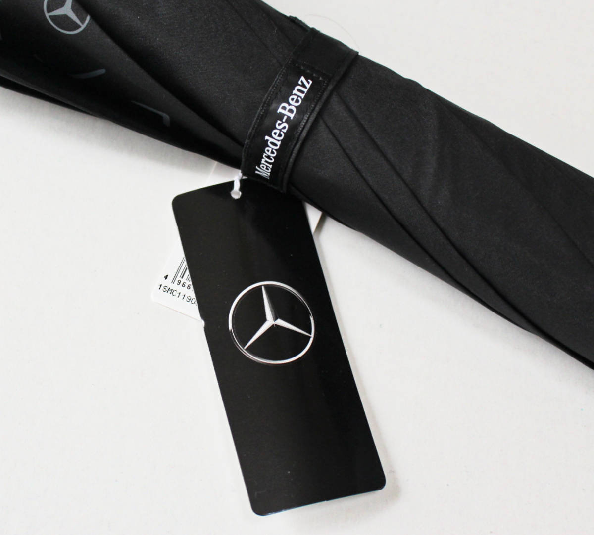 Mercedes Benz メルセデス ベンツ》新品 幾何学柄 ラージサイズ Mercedes Benz メルセデス ベンツ》新品 幾何学柄 ラージサイズ