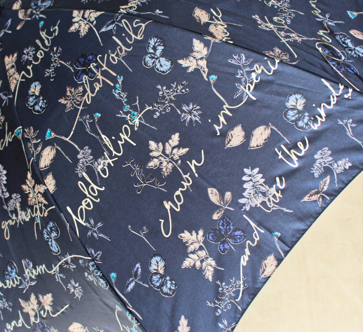 JILLSTUART ジル スチュアート》新品 メッセージ箔押し ボタニカル柄