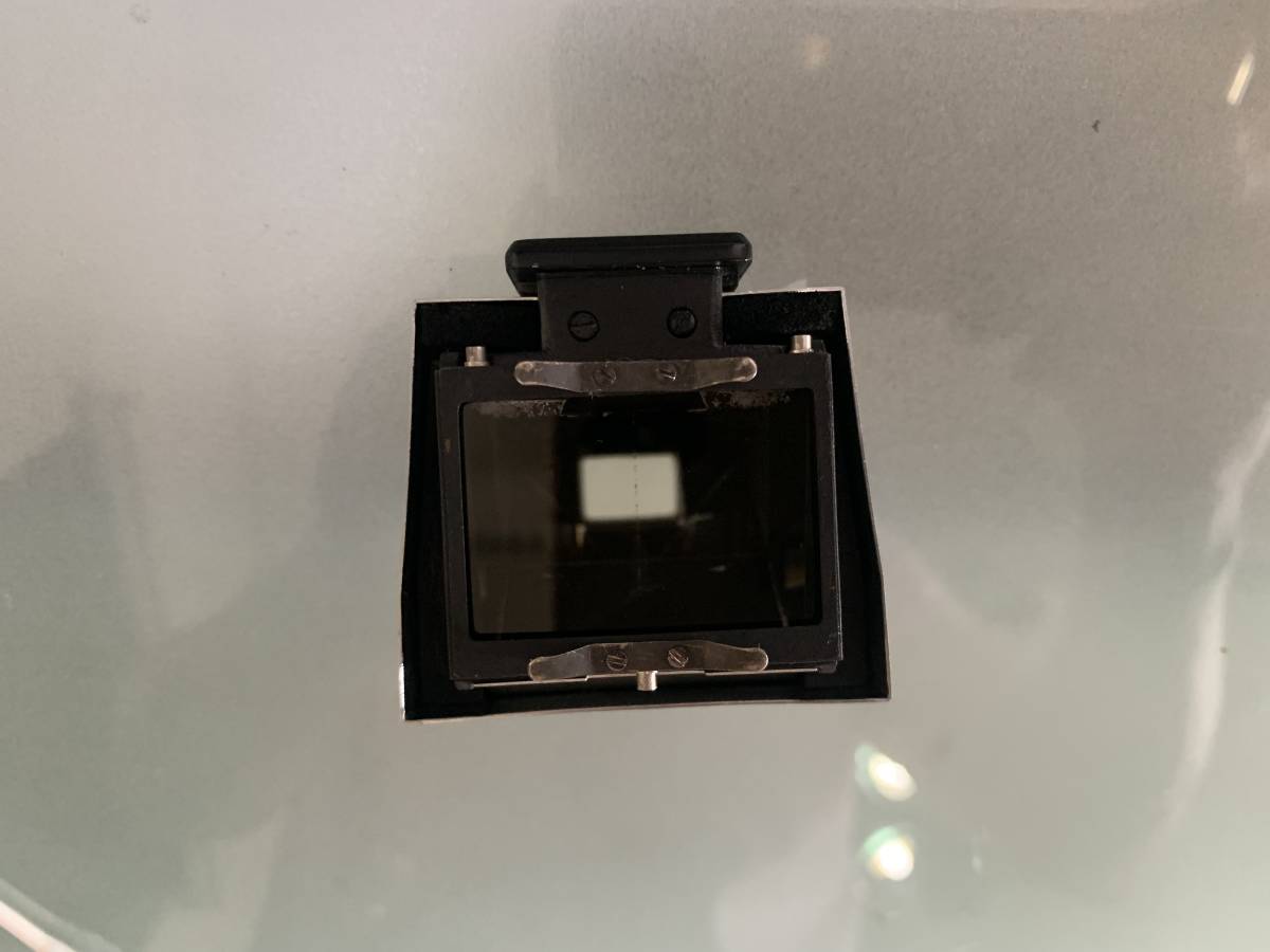 比較的綺麗なNikon F アイレベルファインダー 前期型です。 比較的綺麗なNikon F アイレベルファインダー 前期型です。