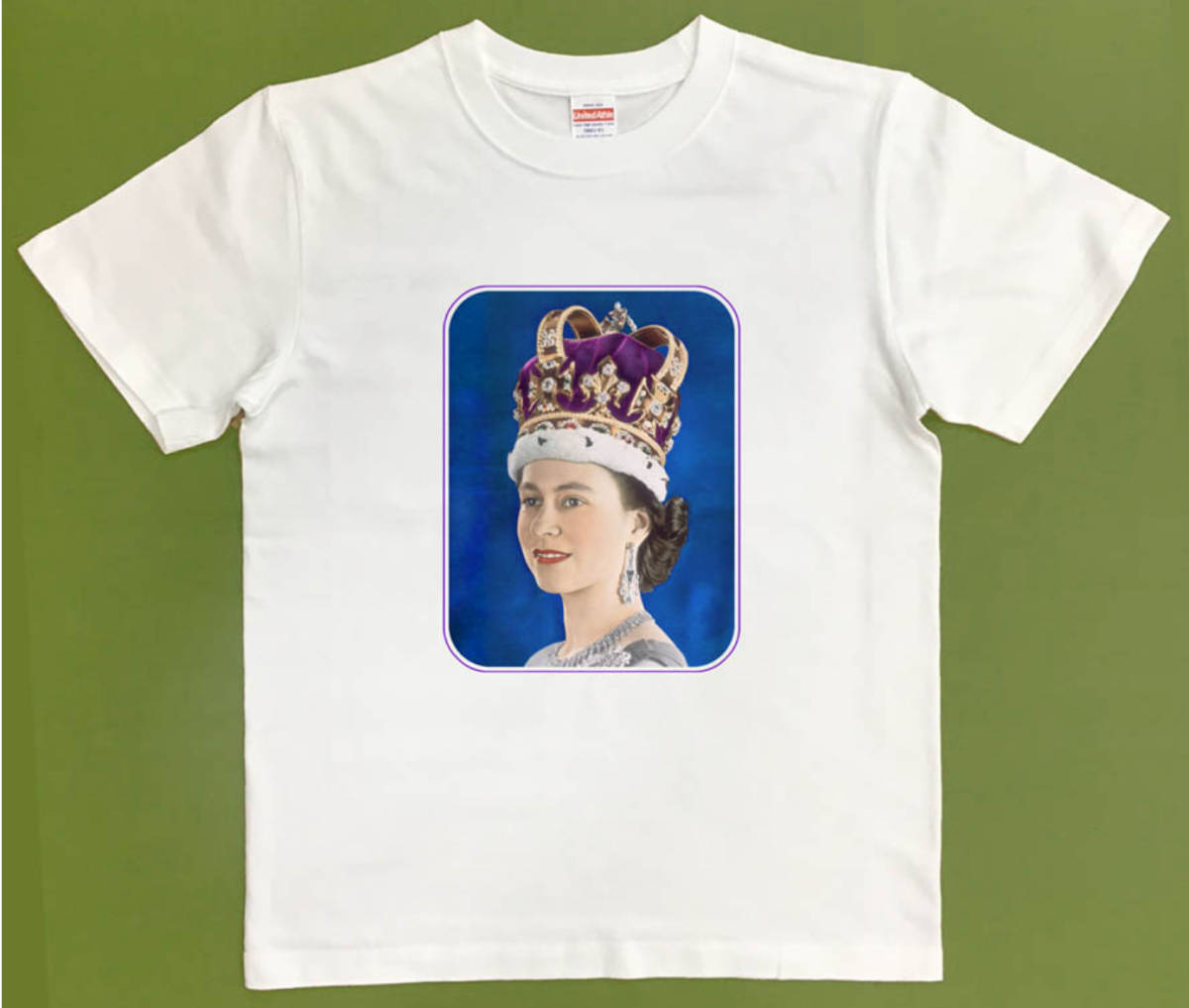 Yahoo!オークション - Tシャツ(L) エリザベス女王 グッズ 限定品