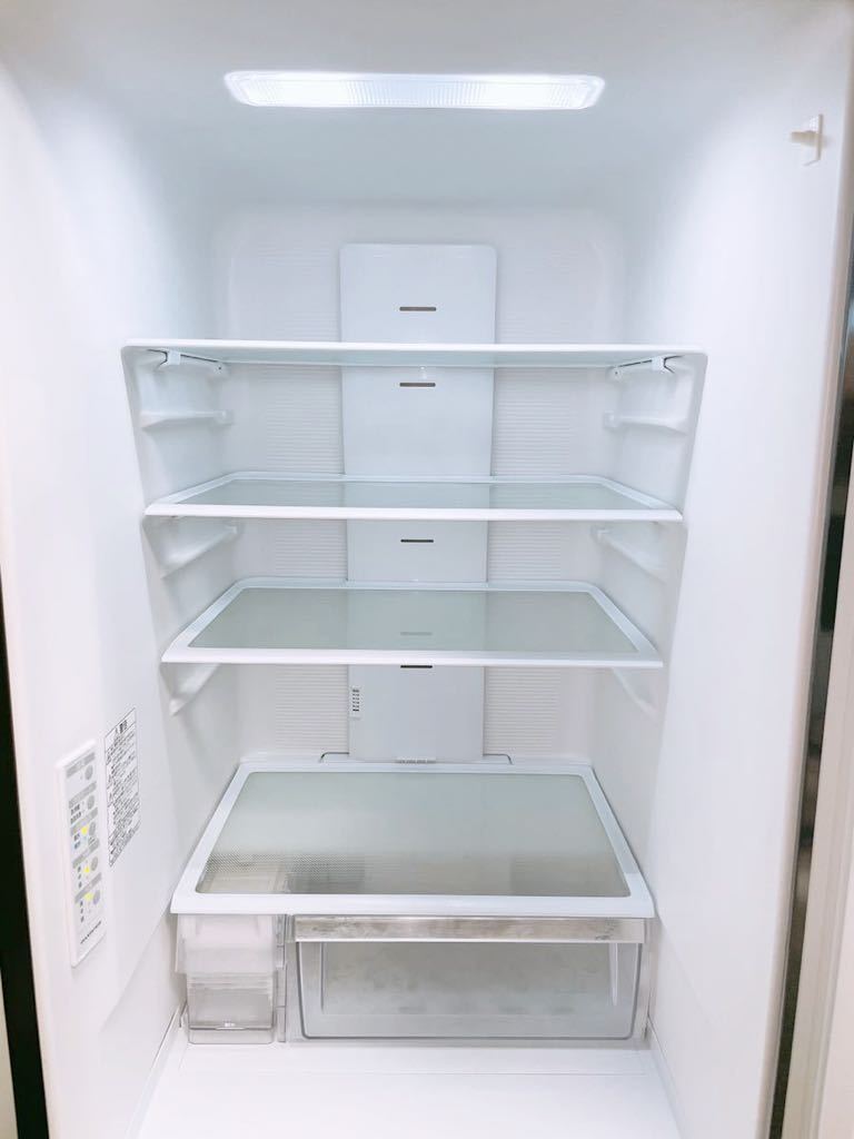 冷蔵庫/3ドア/大型/まんなか野菜室/スリム幅/シンプルデザイン 冷蔵庫/3ドア/大型/まんなか野菜室/スリム幅/シンプルデザイン
