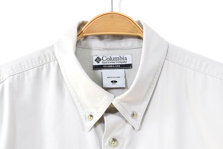 【送料無料】 コロンビア アウトドア コットンシャツ BDシャツ 長袖シャツ 無地 ライトグレー Columbia メンズL 古着 大きいサイズ CA0918_画像4