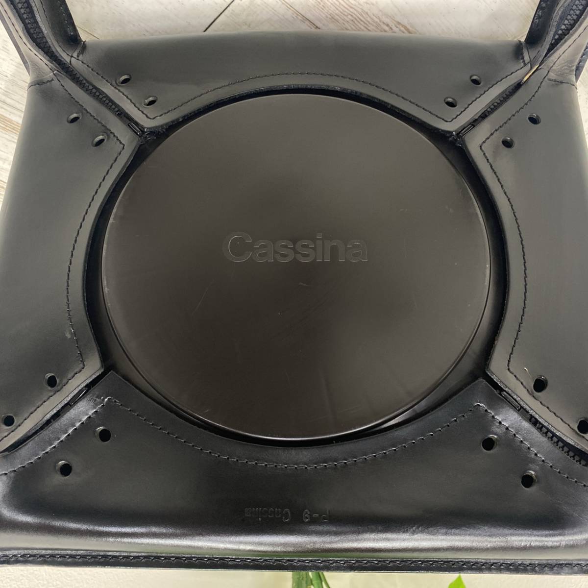 送料無料■Cassina　カッシーナ　412 CAB　キャブ　アームレスチェア　ブラック_画像9