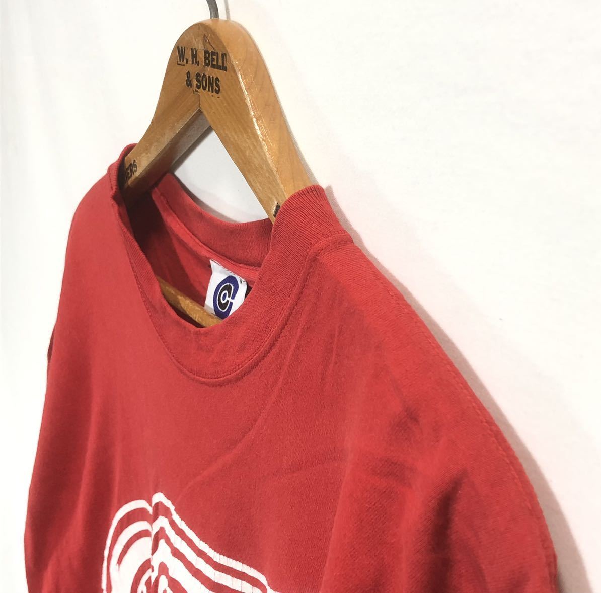 ■ 90s 90年代 ビンテージ USA製 college concepts NHL DETROIT RED WINGS IN MOTION プリント Ｔシャツ アイスホッケー 赤 サイズM ■_画像2