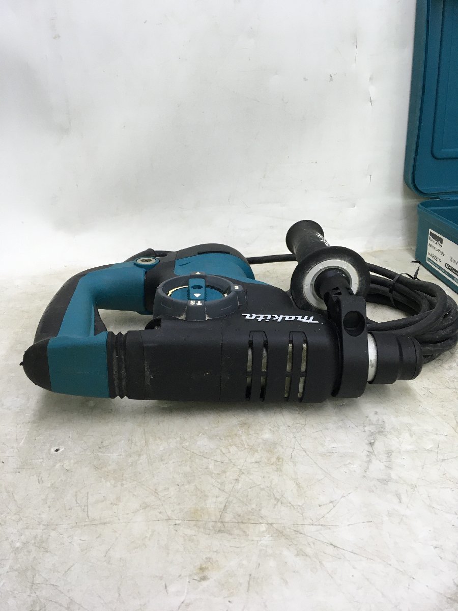 品】makita マキタ 100V 28mmハンマドリル HR2811F ケース付 動作確認