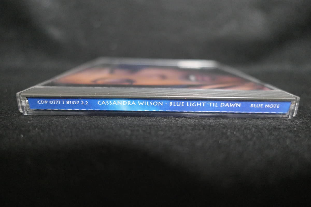 【中古CD】 カサンドラ・ウィルソン / CASSANDRA WILSON / BLUE LIGHT 'TIL DAWN_画像4