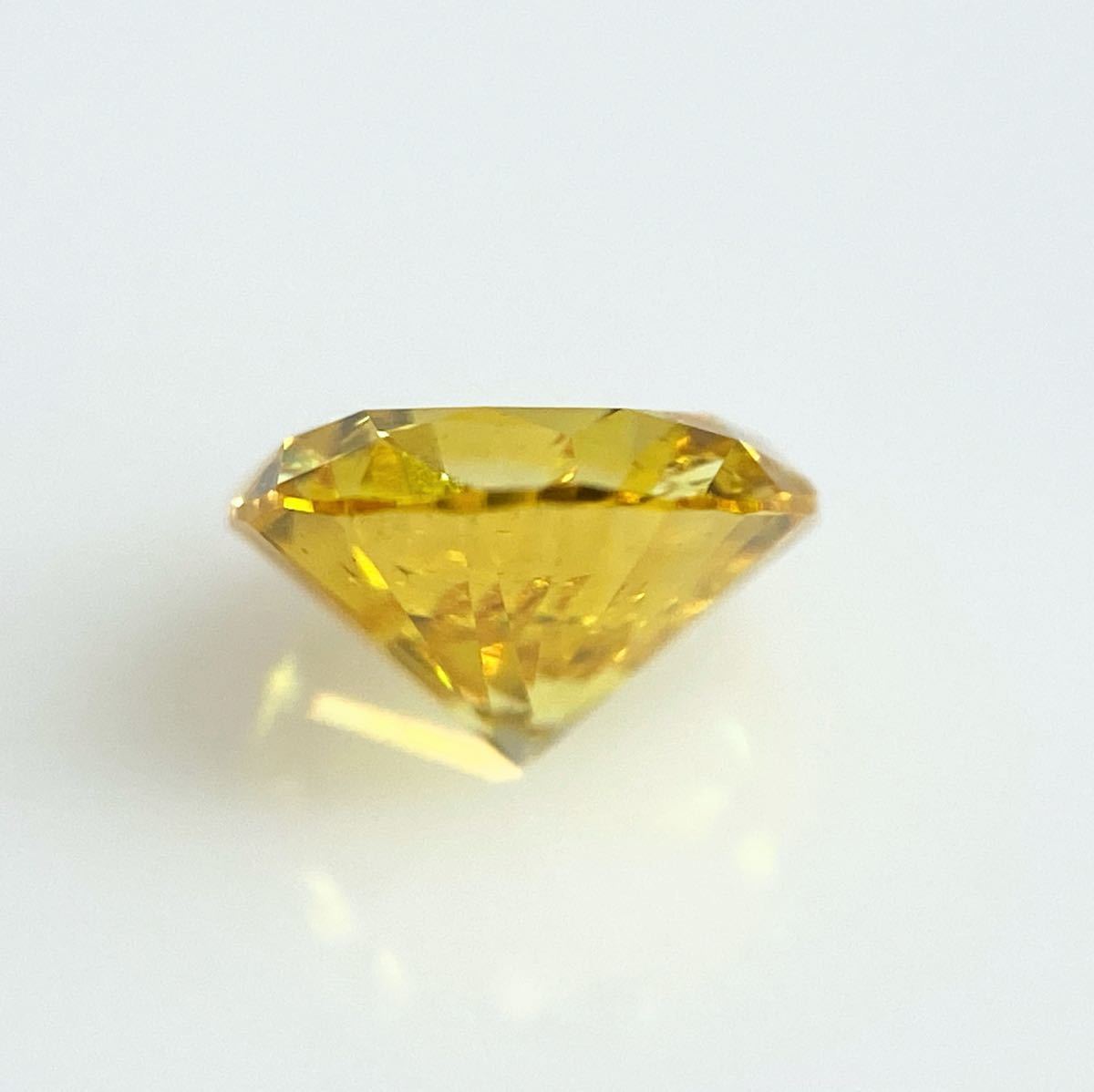 ０．２９５ct　ＦＡＮＣＹ　ＶＩＶＩＤ　ＹＥＬＬＯＷ　ＳＩ２　ラウンド　ビビッドイエロー　ダイヤモンドルース