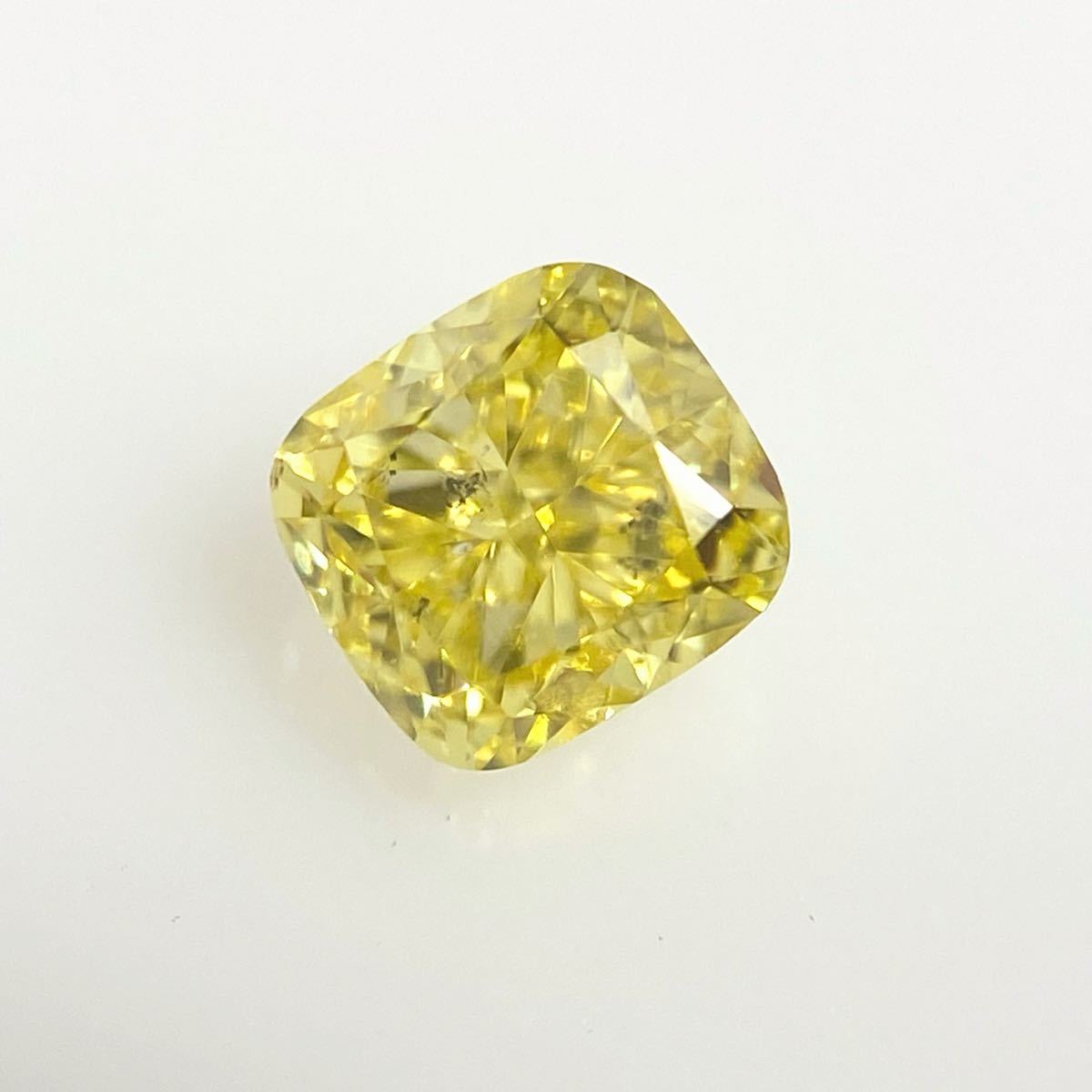 ０．２９５ct ＦＡＮＣＹ ＩＮＴＥＮＳＥ ＹＥＬＬＯＷ ＳＩ２