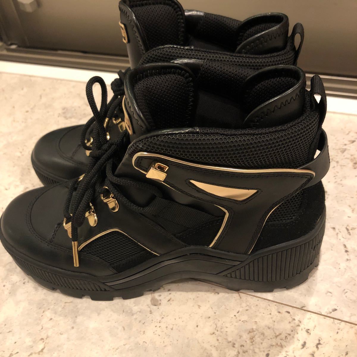 マイケルコース 厚底スニーカー status33.com