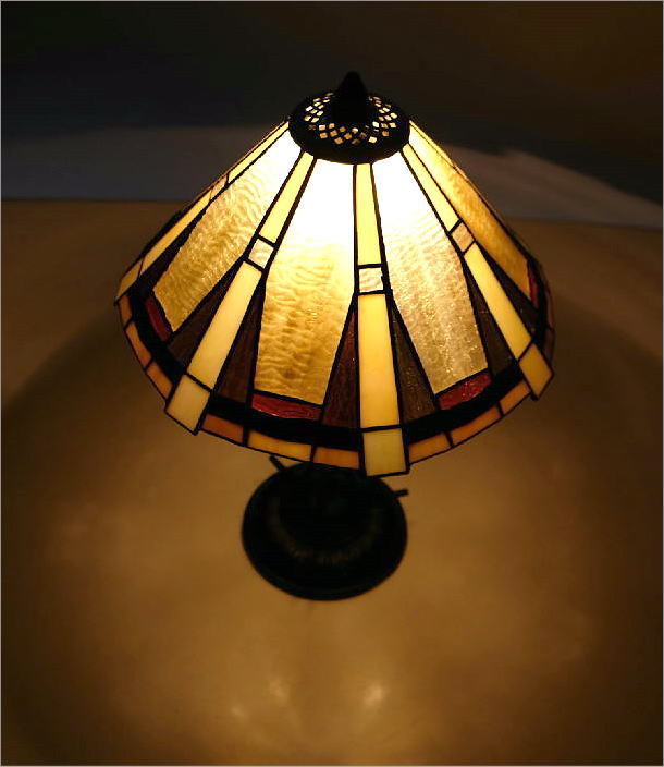 ステンドグラス ランプ 照明 ランプスタンド テーブルランプ アンティーク おしゃれ ベッドサイドランプ ステンドグラステーブルランプ D_画像2
