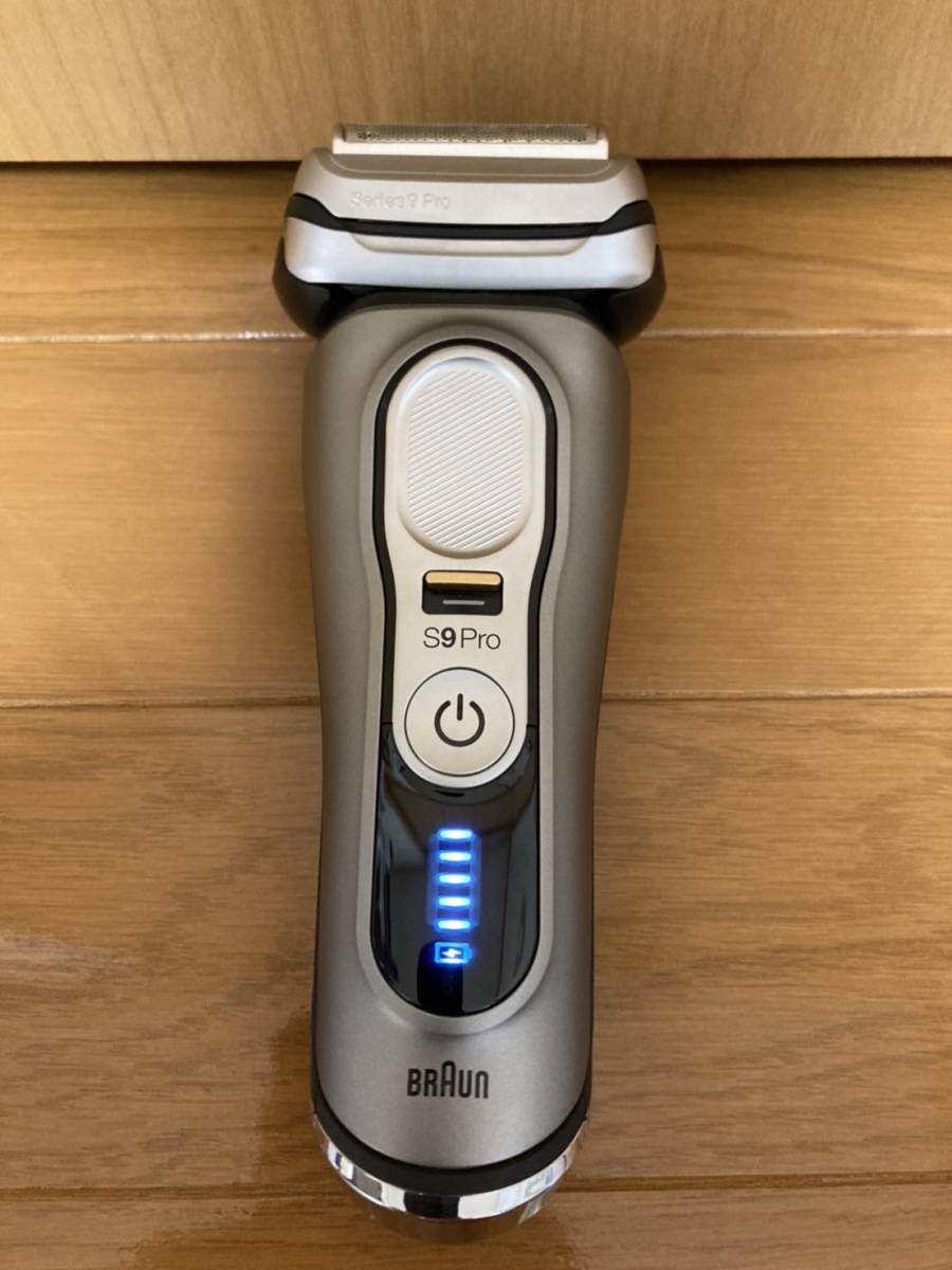 在庫再入荷】 (未使用品) ブラウン 電気シェーバーBRAUN Series9