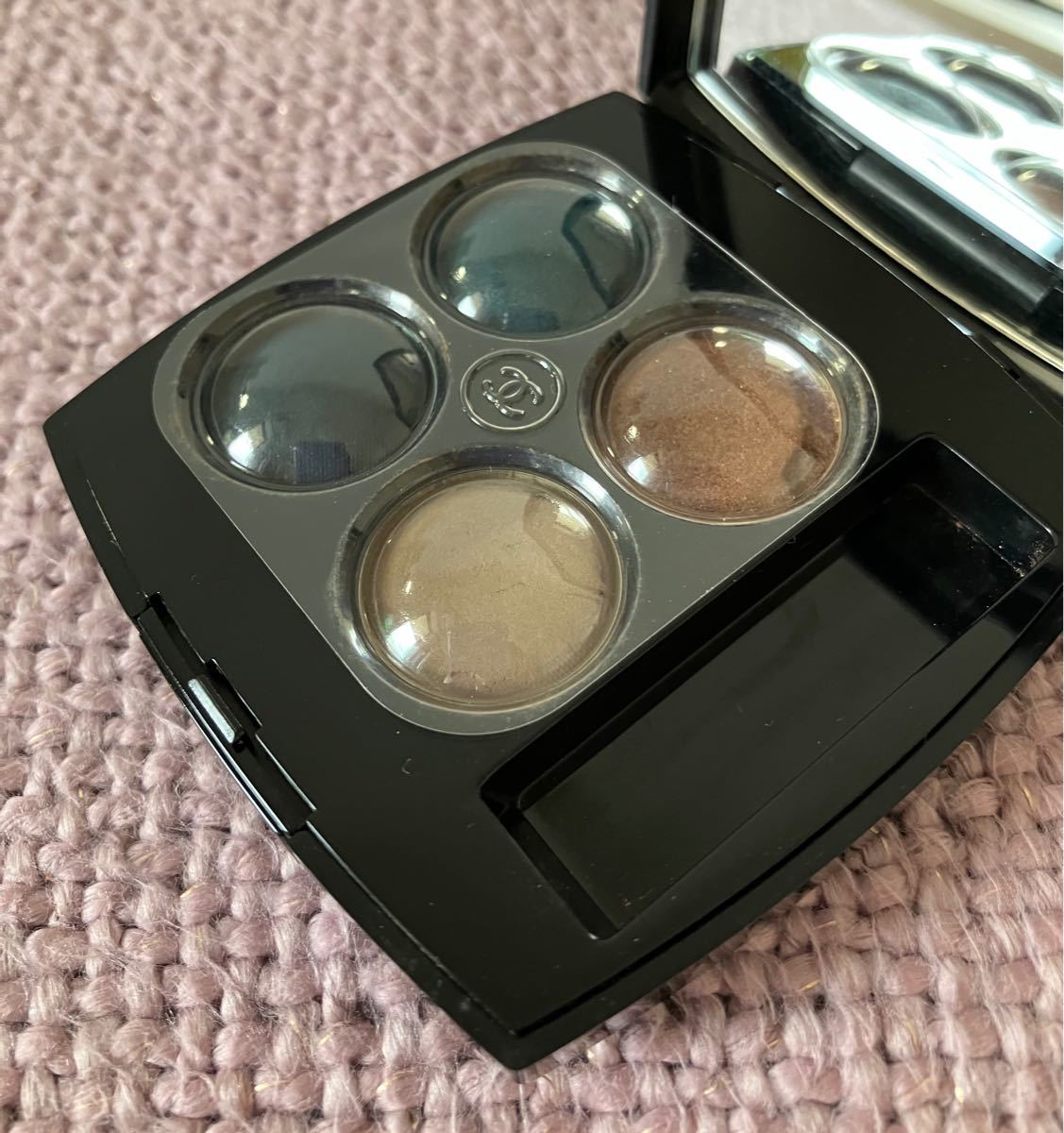 CHANEL シャネル レ キャトル オンブル 288-