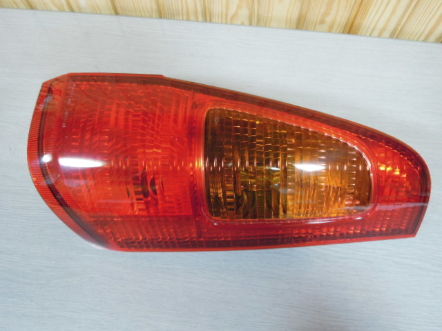  Nissan Serena PNC24 tail lamp left right set used ICHIKOH 4881A L/R | 220900