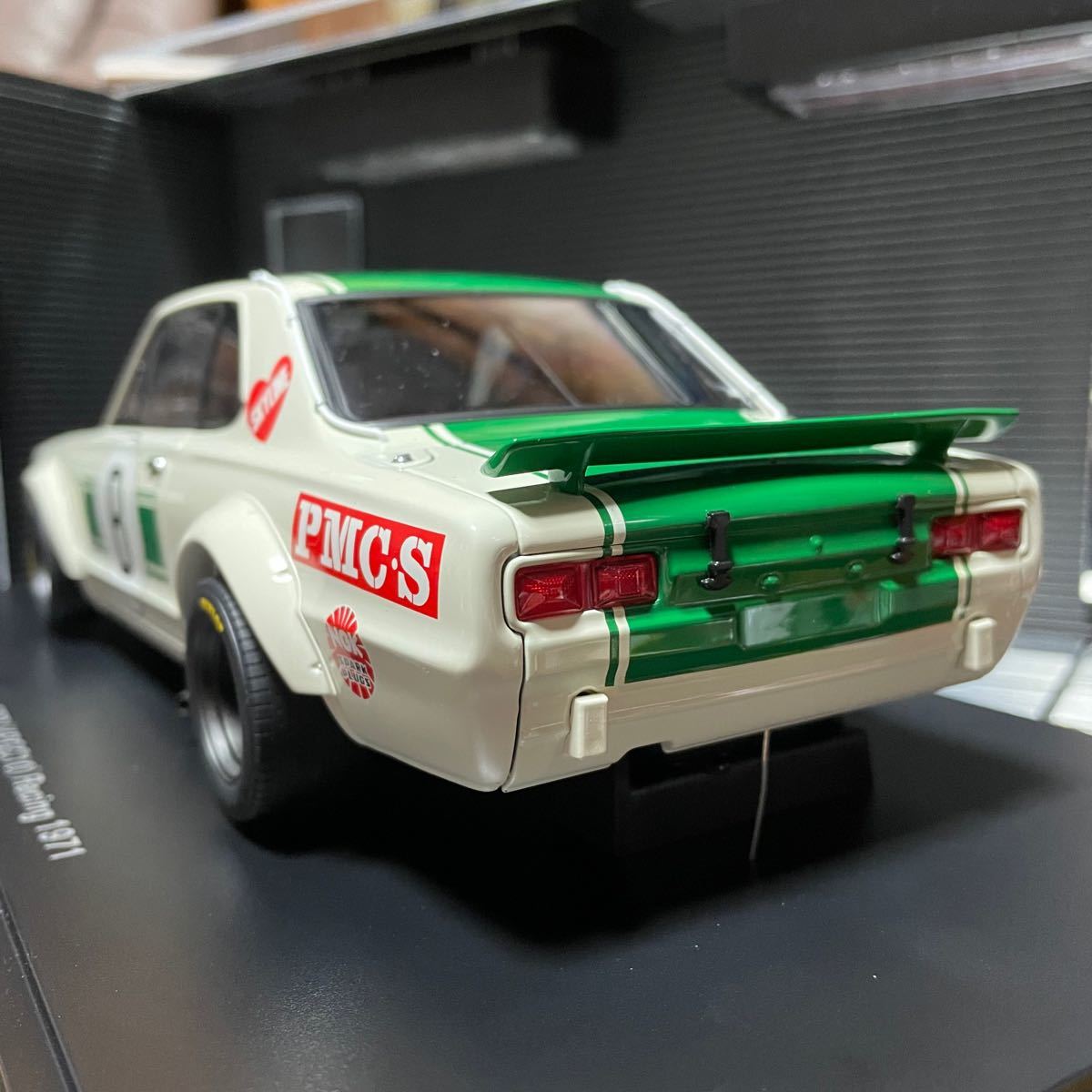 未展示品オートアート1/18スカイラインGTR(KPGC10)レーシング1971-