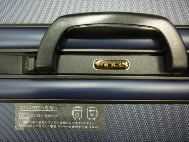 WINGS スーツケース 大型 キャリーケース 大容量 ネイビー 紺 鍵、ハンガー、ポーチ付き_画像2