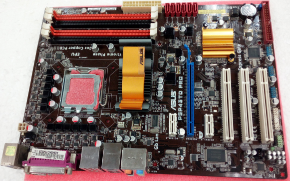 美品 ASUS P5P43TD PRO マザーボード Intel P43 LGA 775 ATX DDR3_画像1