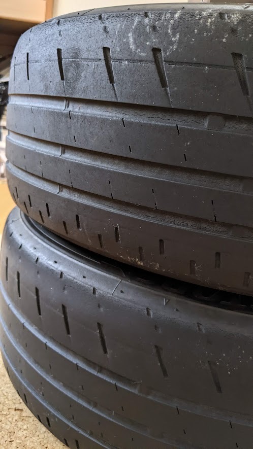 日産ノートNISMO S 純正タイヤ・純正ホイール 各4本 205/45R17 日産ノートNISMO S 純正タイヤ・純正ホイール 各4本 205/45R17