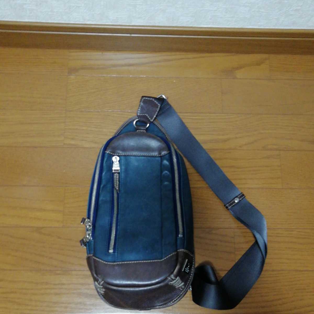美品 定価2.4万円 ミズノ グラブレザーコレクション ボディーバッグ 美品 定価2.4万円 ミズノ グラブレザーコレクション ボディーバッグ