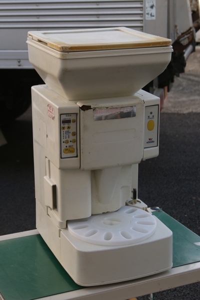 SUZUMO 鈴茂】寿司ロボット 寿司ロボ(SSN-ELH) 多数欠品あり SUZUMO 鈴茂】寿司ロボット 寿司ロボ(SSN-ELH) 多数欠品あり