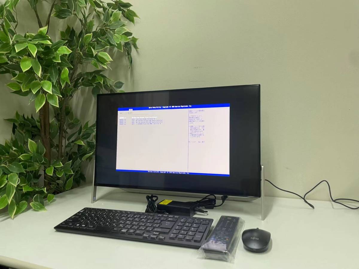 富士通 ESPRIMO FH77/E1 FMVF73E1 i7-8586u 23.8型ワイドデスクトップ