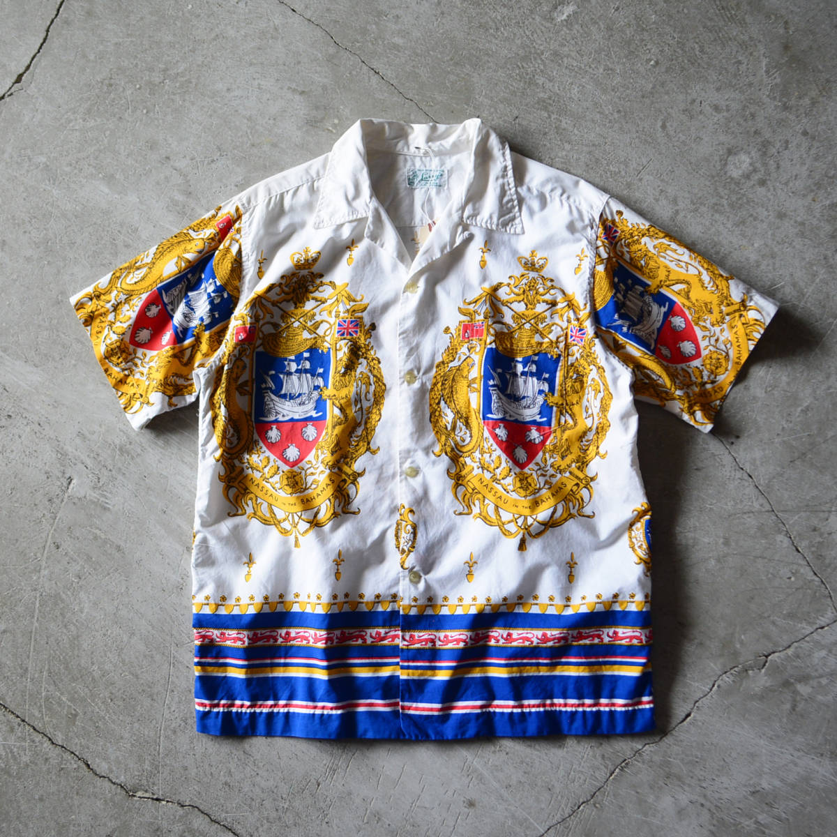 新品品質保証 古着 柄シャツ 総柄 開襟 オープンカラー アロハ USA